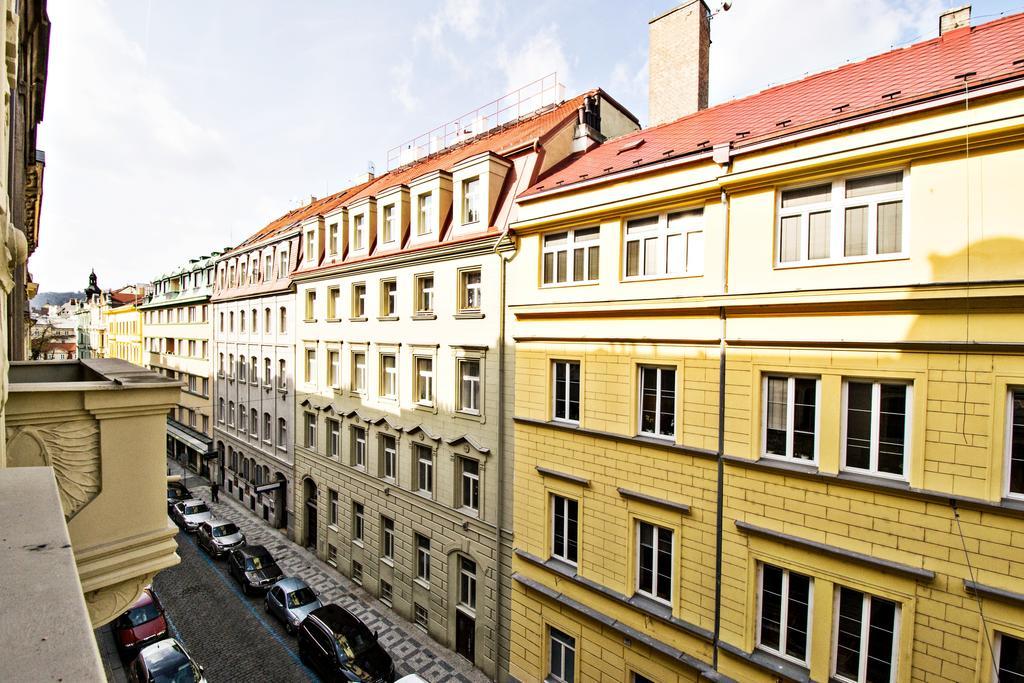 Business Class Ruterra Suite Prague Ngoại thất bức ảnh