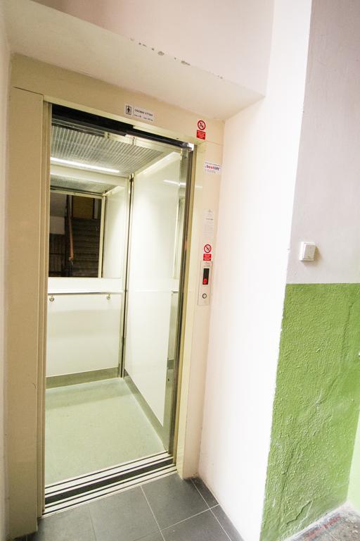 Business Class Ruterra Suite Prague Ngoại thất bức ảnh